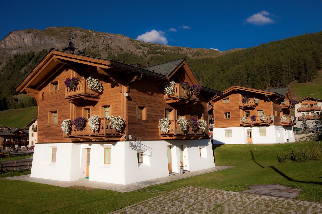 Les Fleurs Bleues Aparthotel Livigno Exterior photo